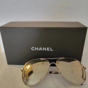 Chanel Aviator Woman Sunglasses